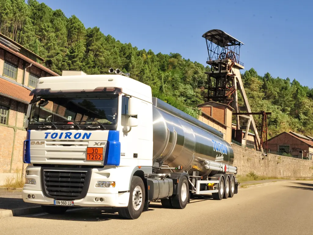 Livraison et distribution de carburants dans le Gard